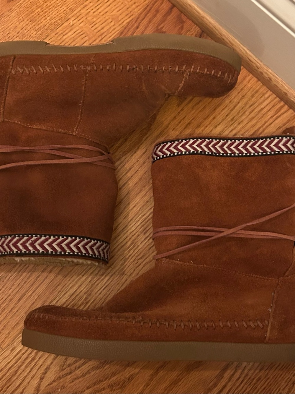 Toms Nepal boots, size 8.5
